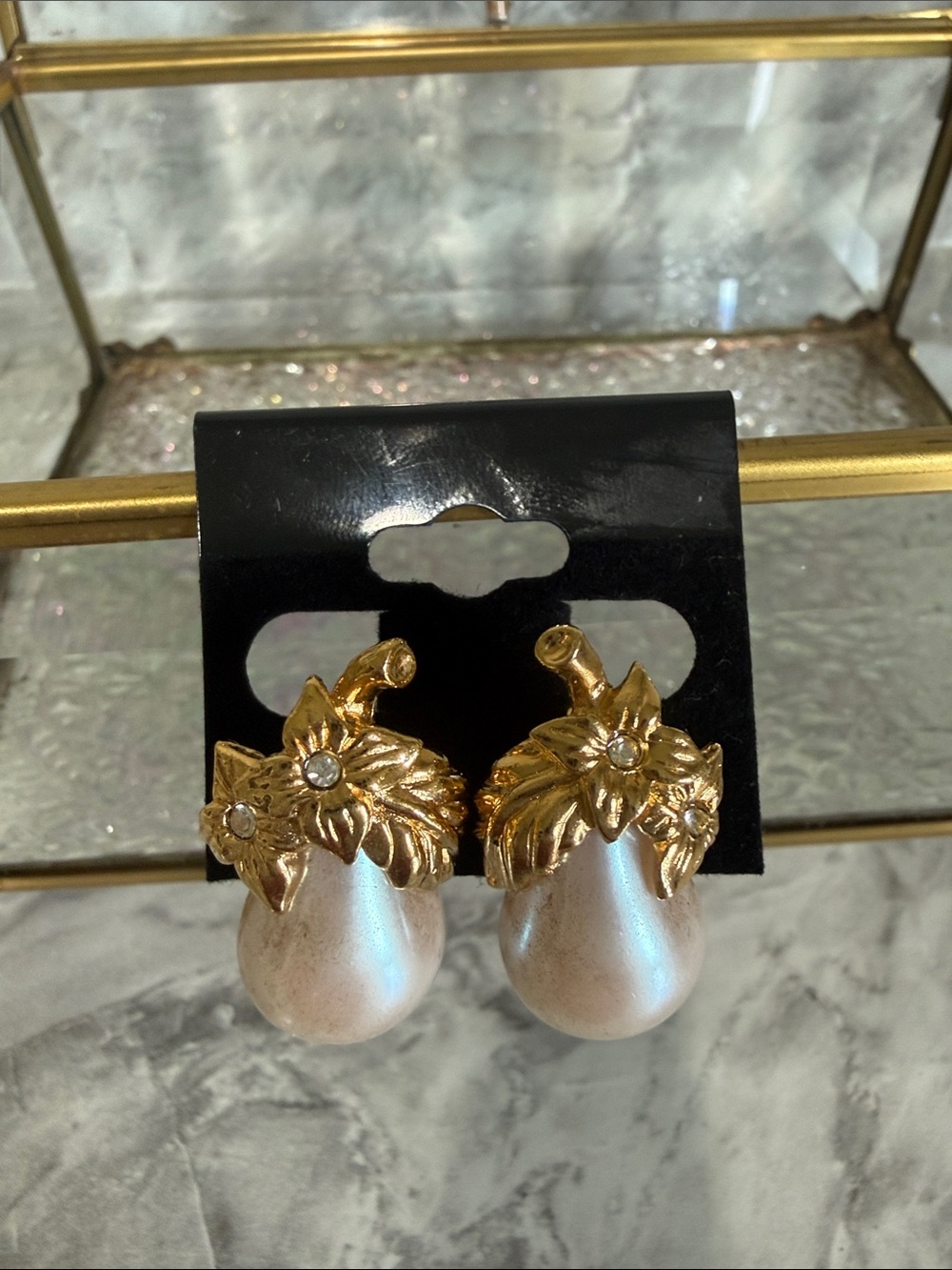 Vintage Avon Faux Baroque Pearl Grape Cluster Clip On Gold Tone Rhinestone
